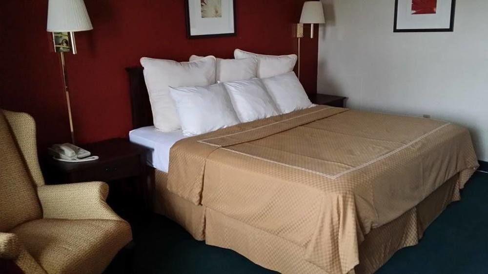 Hanover Hotel&Banquet Center Extérieur photo
